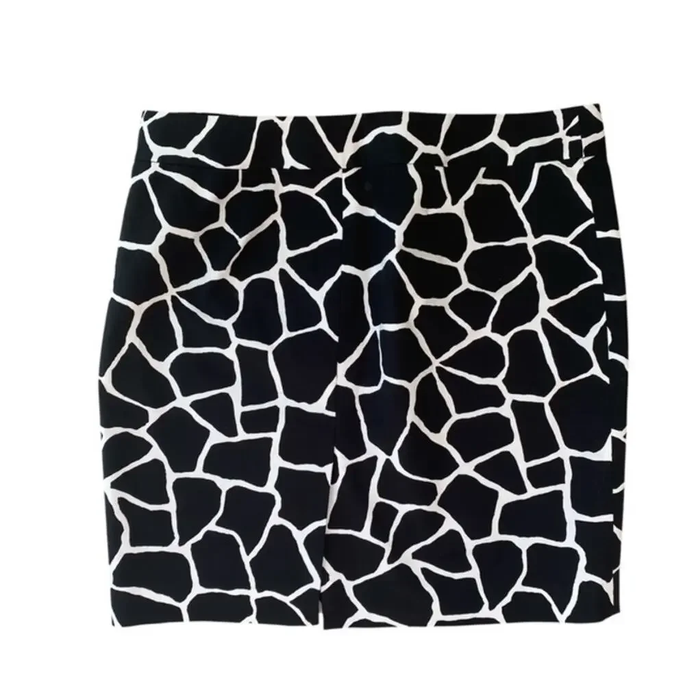 Michael Kors Black and White Animal Print Pencil Skirt - Size 14P